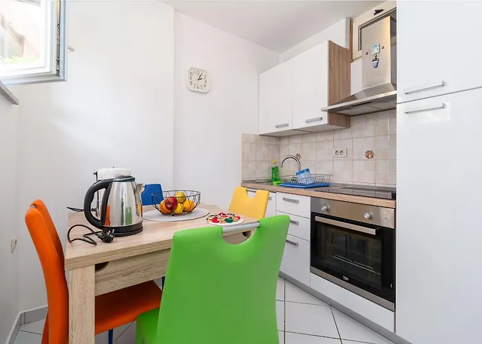 Apartment By The Sea - 21501 Crikvenica