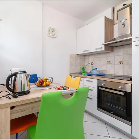 Apartment By The Sea - 21501 Crikvenica